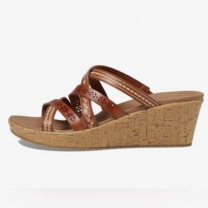 Sketchers Luxe Foam Strappy Heeled Sandal Size 6.5